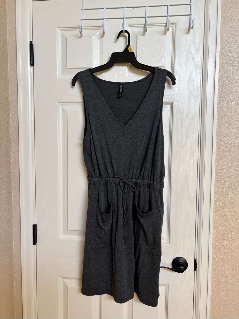Sleeveless V‑Neck Drawstring Pocket Dress in Charcoal Gray